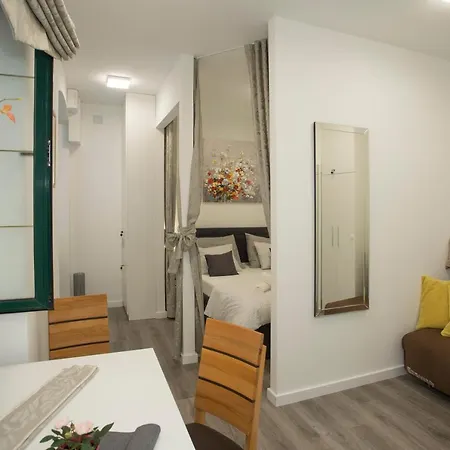 Klara Apartman